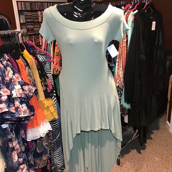 Claire Hi Low Dress - Picture 2 of 3